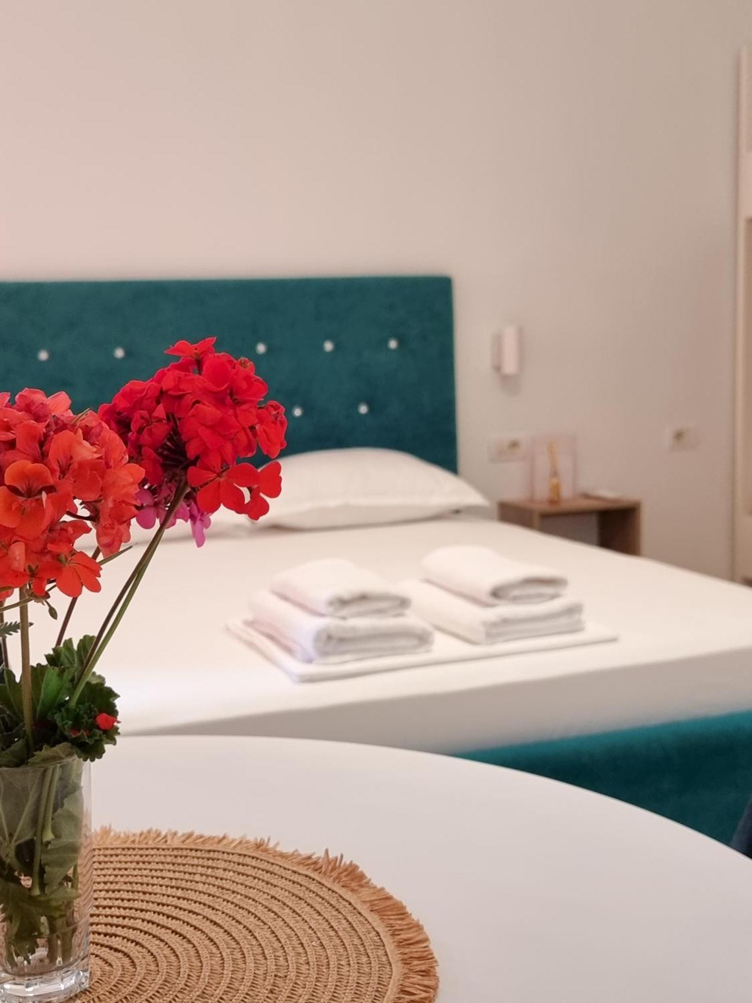 Arte Apartment Sarande Bagian luar foto