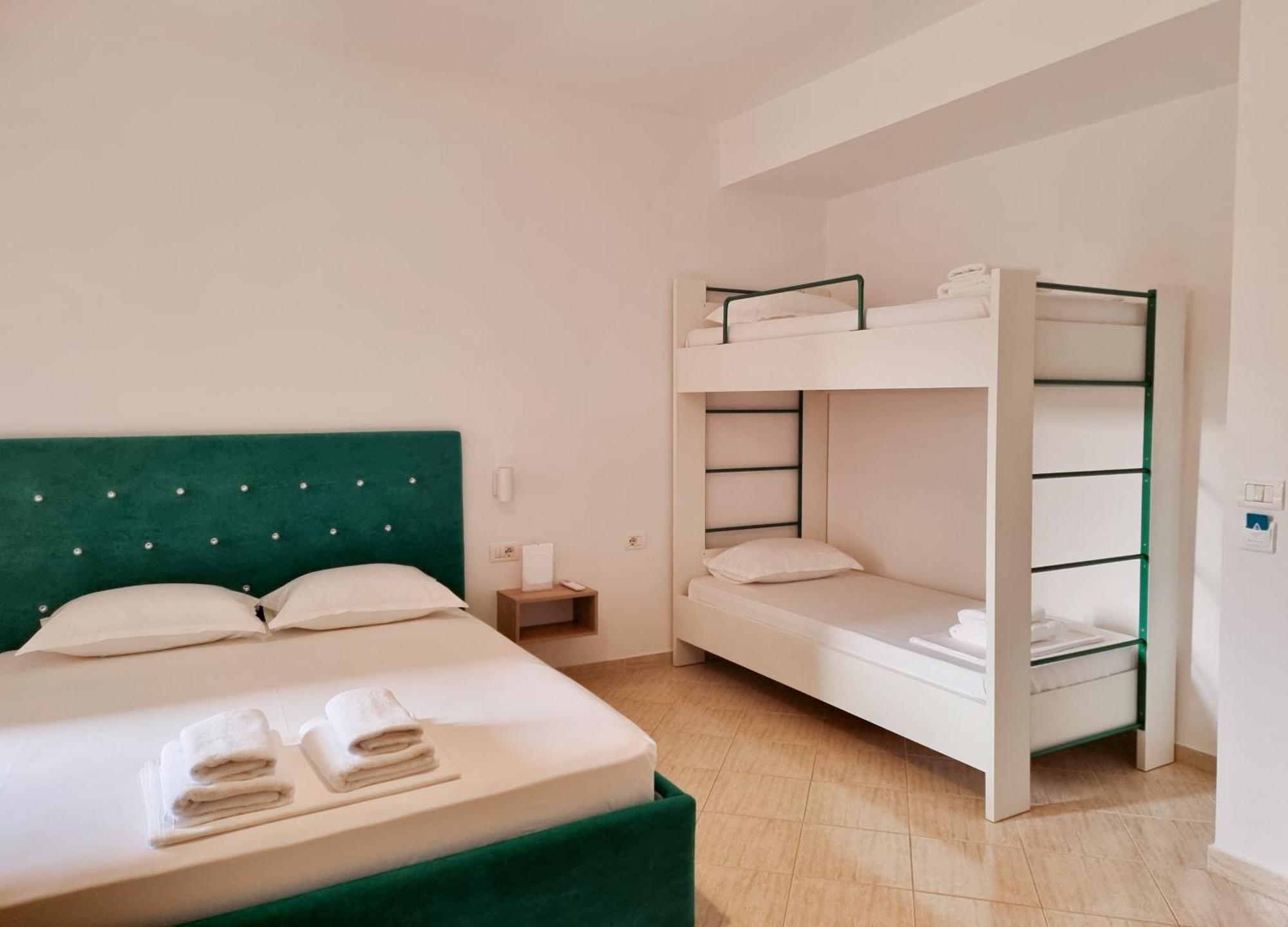 Arte Apartment Sarande Bagian luar foto