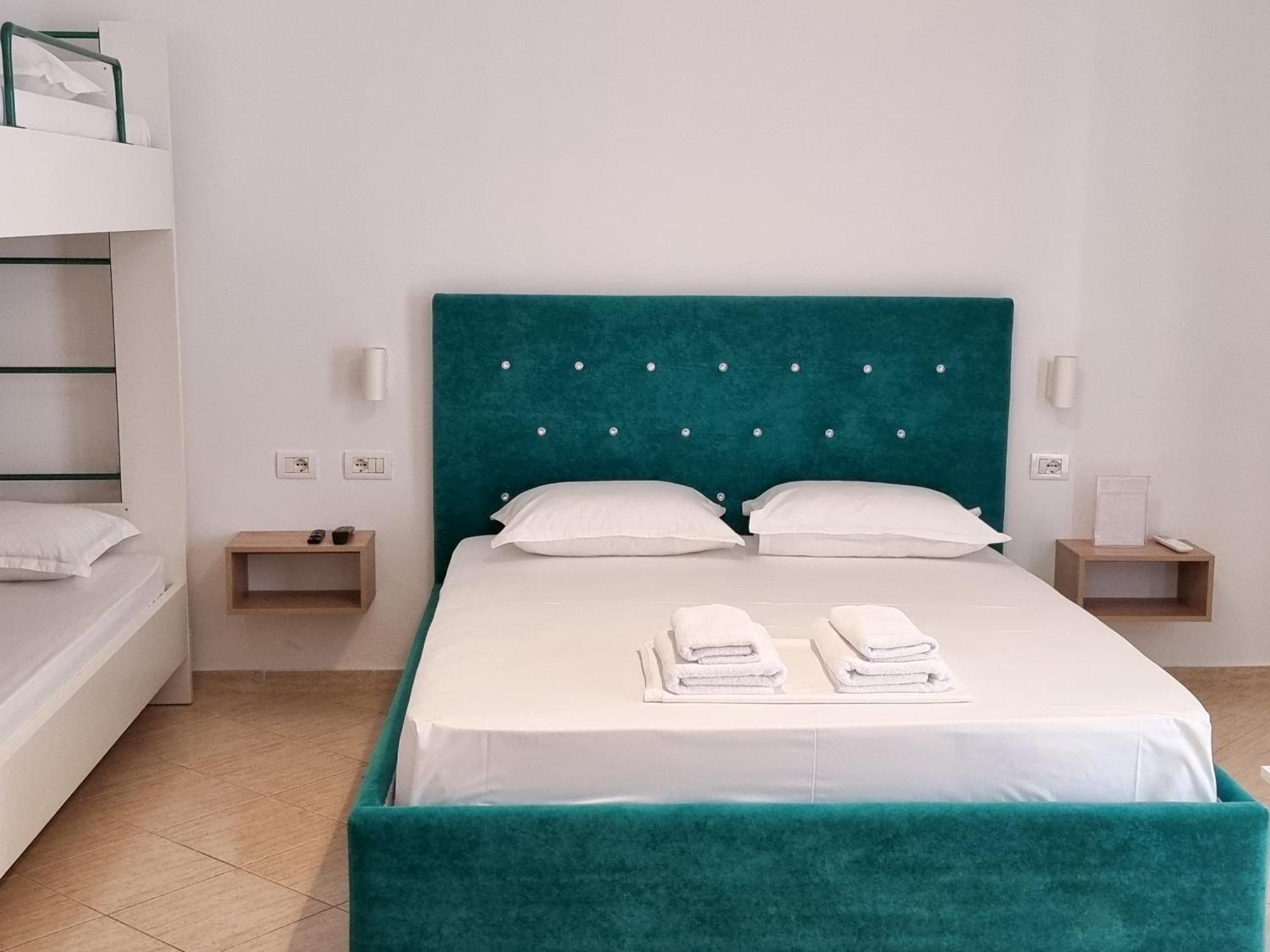 Arte Apartment Sarande Bagian luar foto